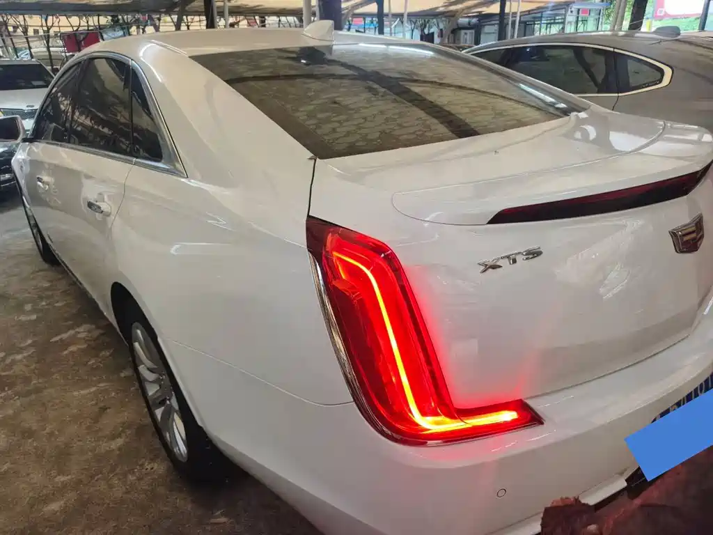 Cadillac XTS — миниатюра 13