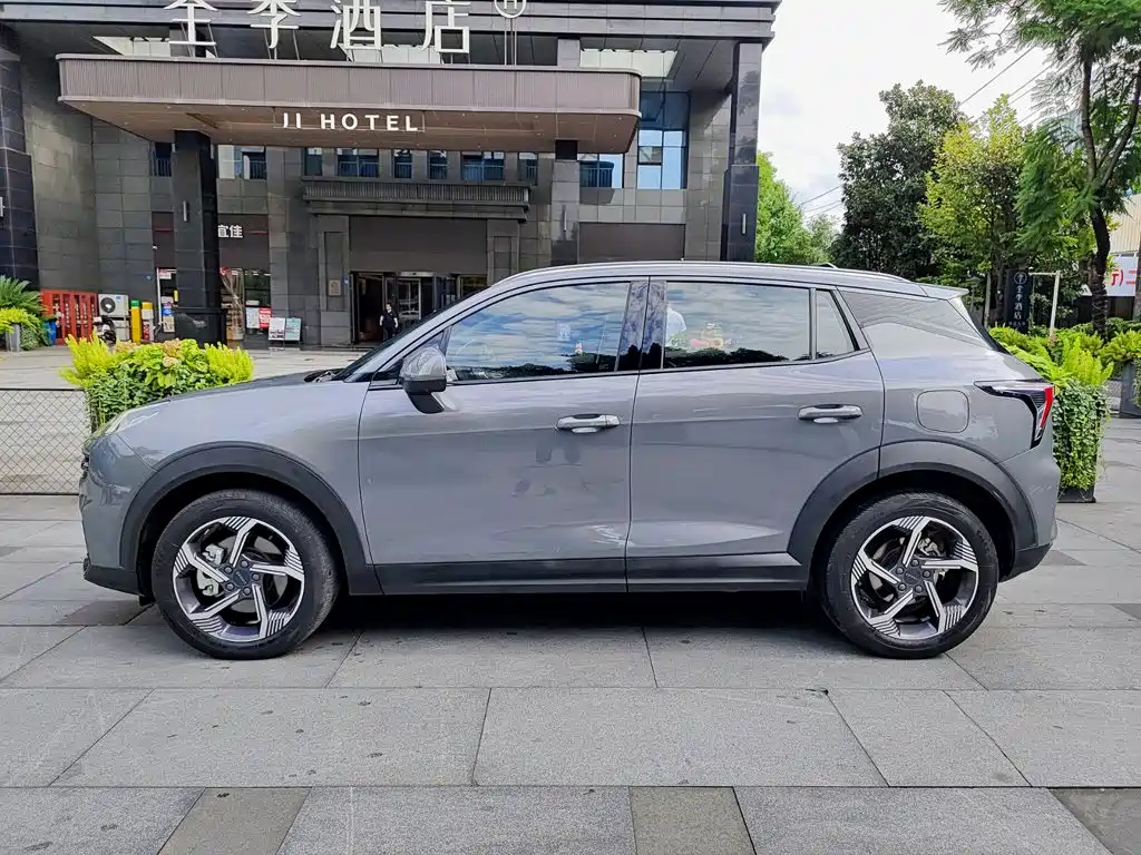 Lynk & Co 06 EM-P — миниатюра 3
