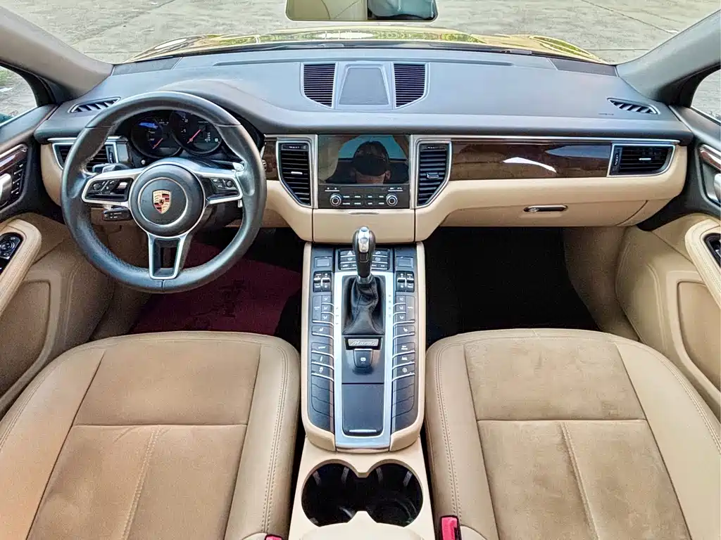 Porsche Macan — миниатюра 8