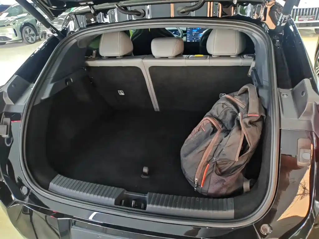 Lynk & Co Z20 — миниатюра 19