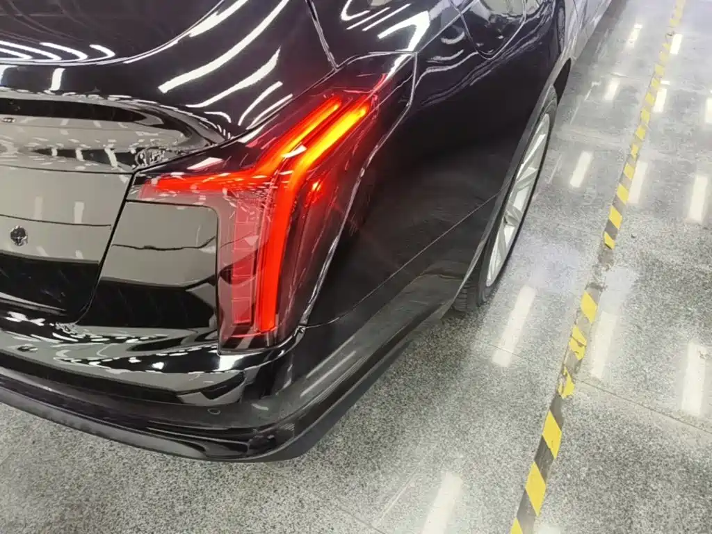 Cadillac CT5 — миниатюра 8