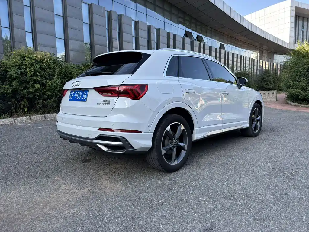 Audi Q3 — миниатюра 21