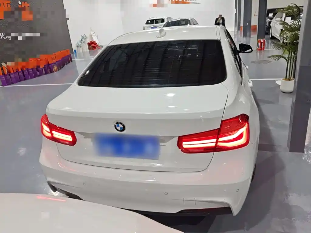 BMW 3 Series — миниатюра 7