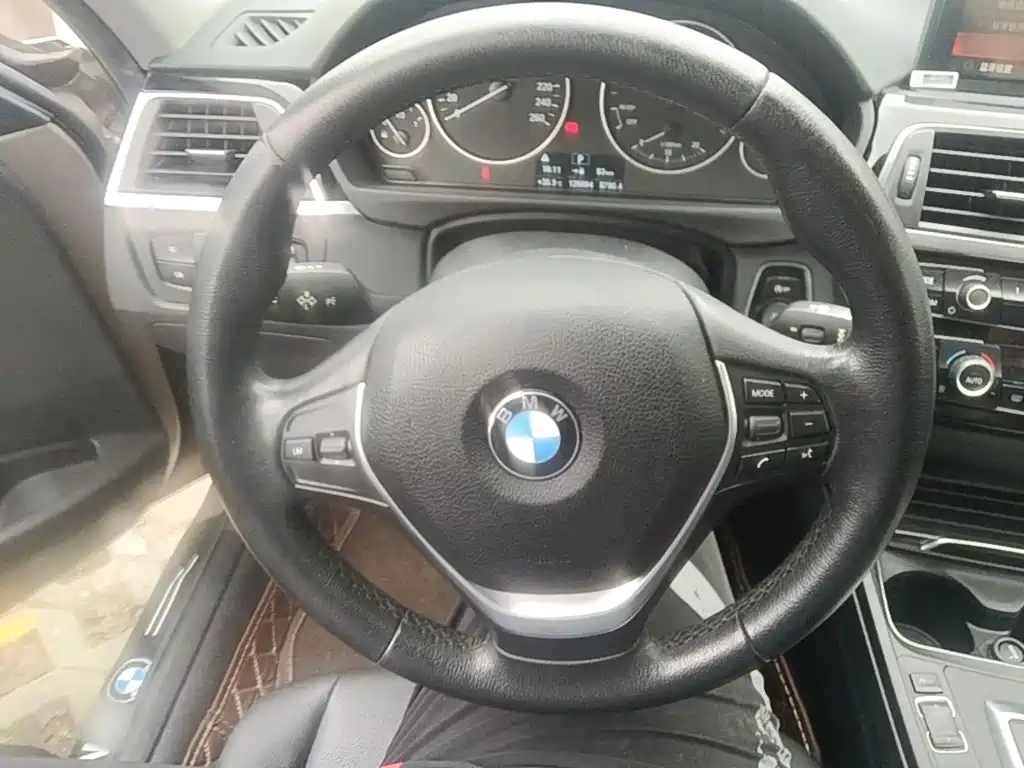 BMW 3 Series — миниатюра 11