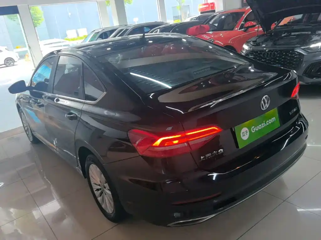 Volkswagen Lavida — миниатюра 5