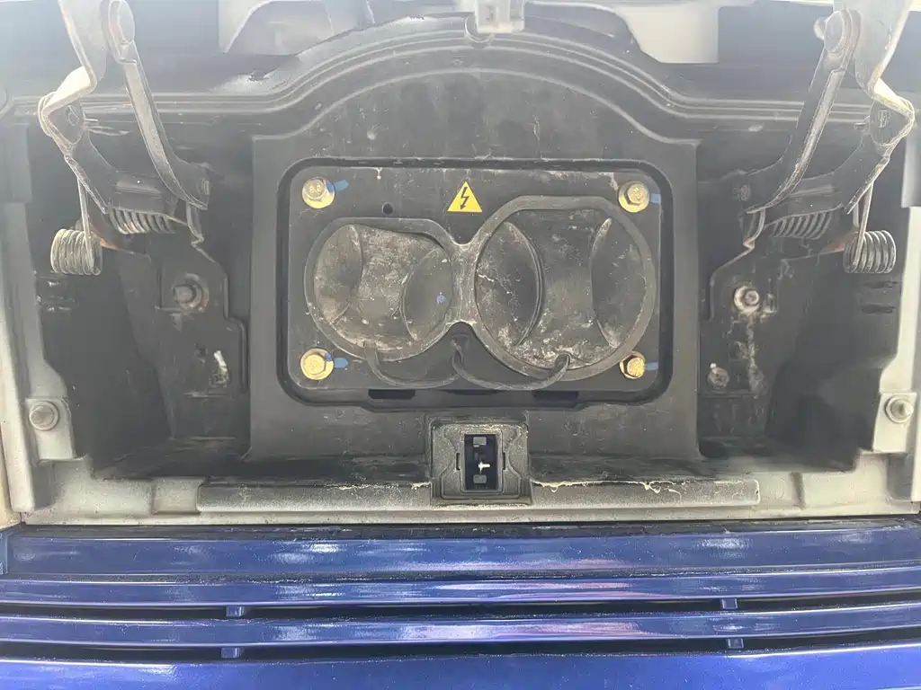 Dongfeng EM27 — миниатюра 17