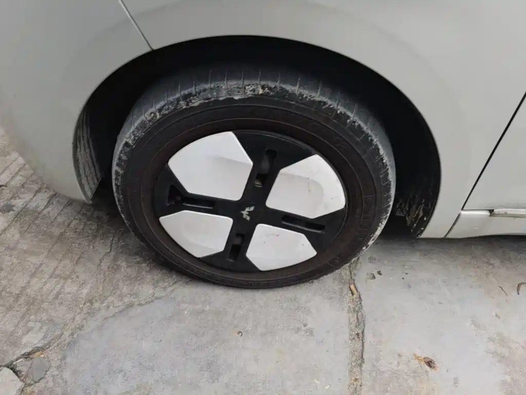 Wuling MINIEV — миниатюра 23