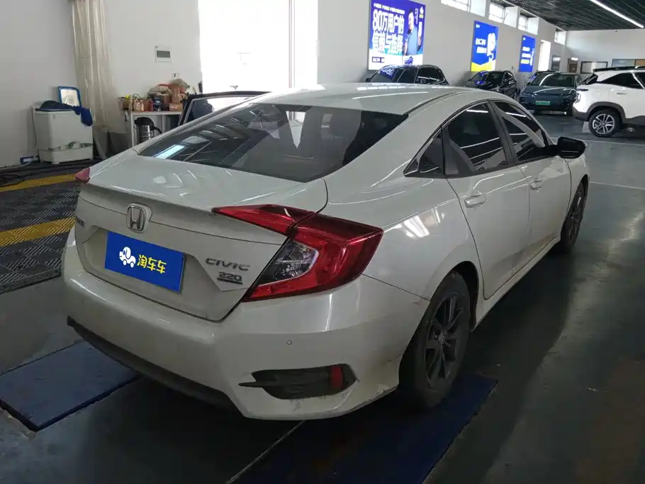 Honda Civic — миниатюра 3
