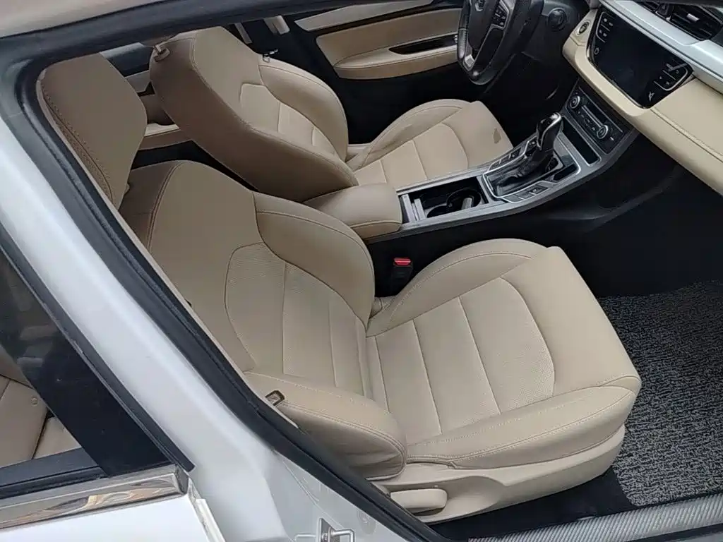 Geely Emgrand — миниатюра 25