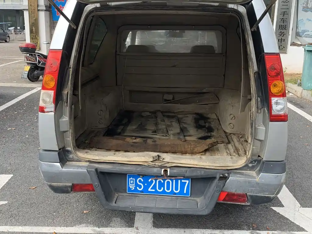 Dongfeng Rich — миниатюра 6