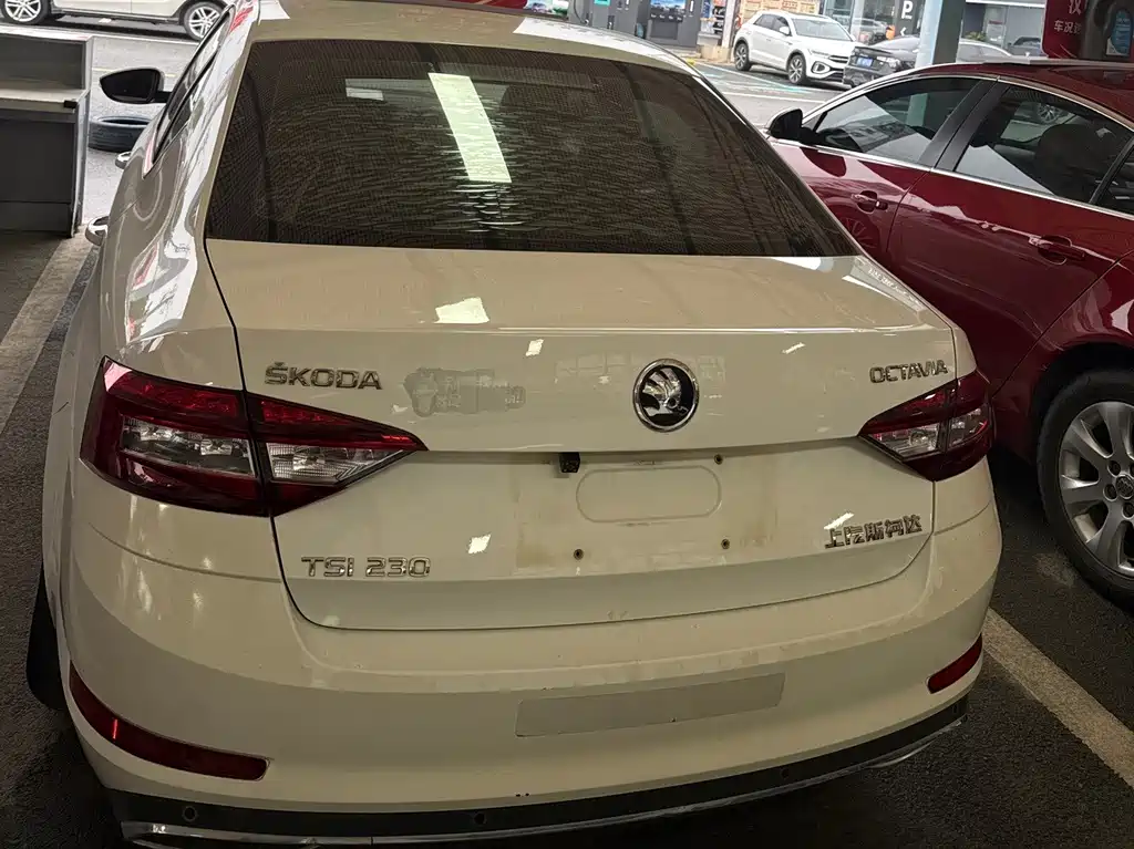Skoda Octavia — миниатюра 4