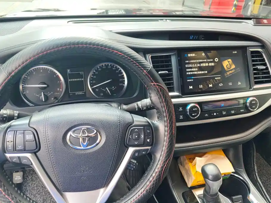 Toyota Highlander — миниатюра 12