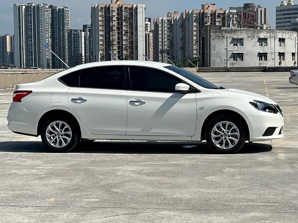 Nissan Sylphy — миниатюра 7