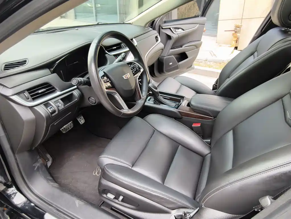 Cadillac XTS — миниатюра 9