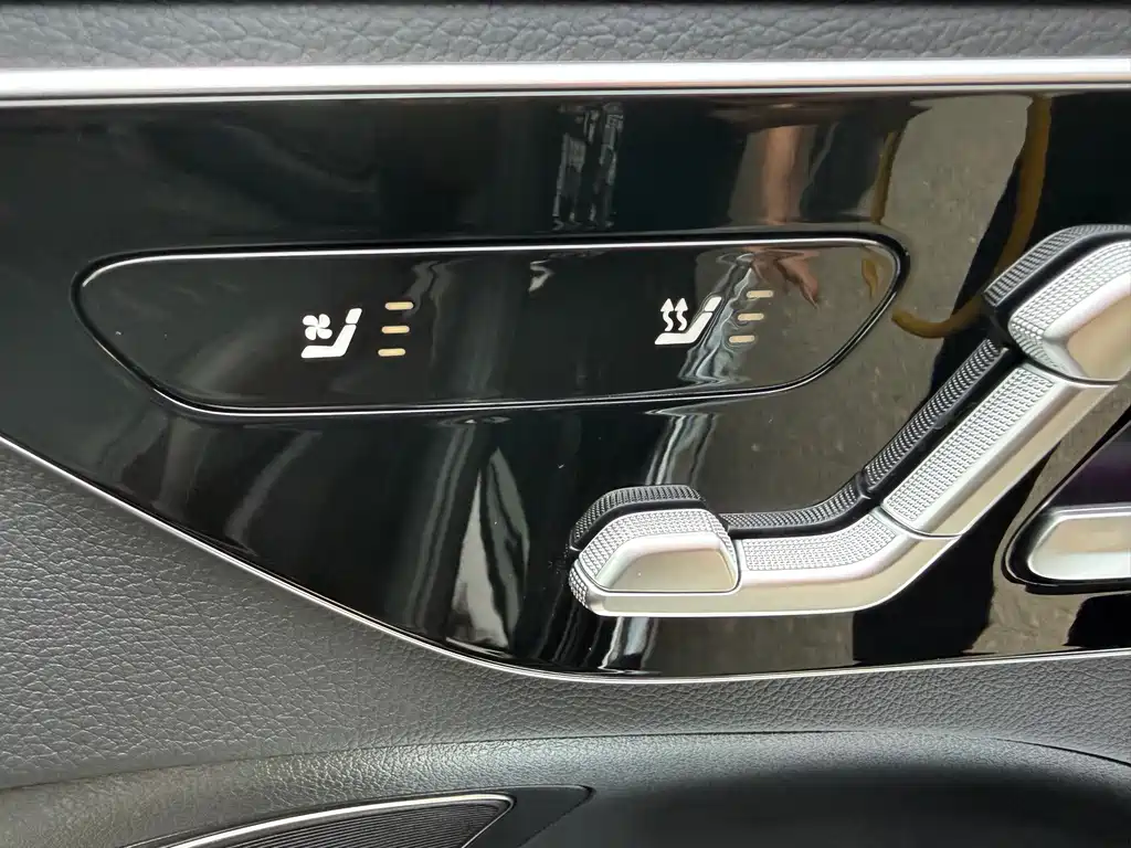 Mercedes-Benz C-Class — миниатюра 15