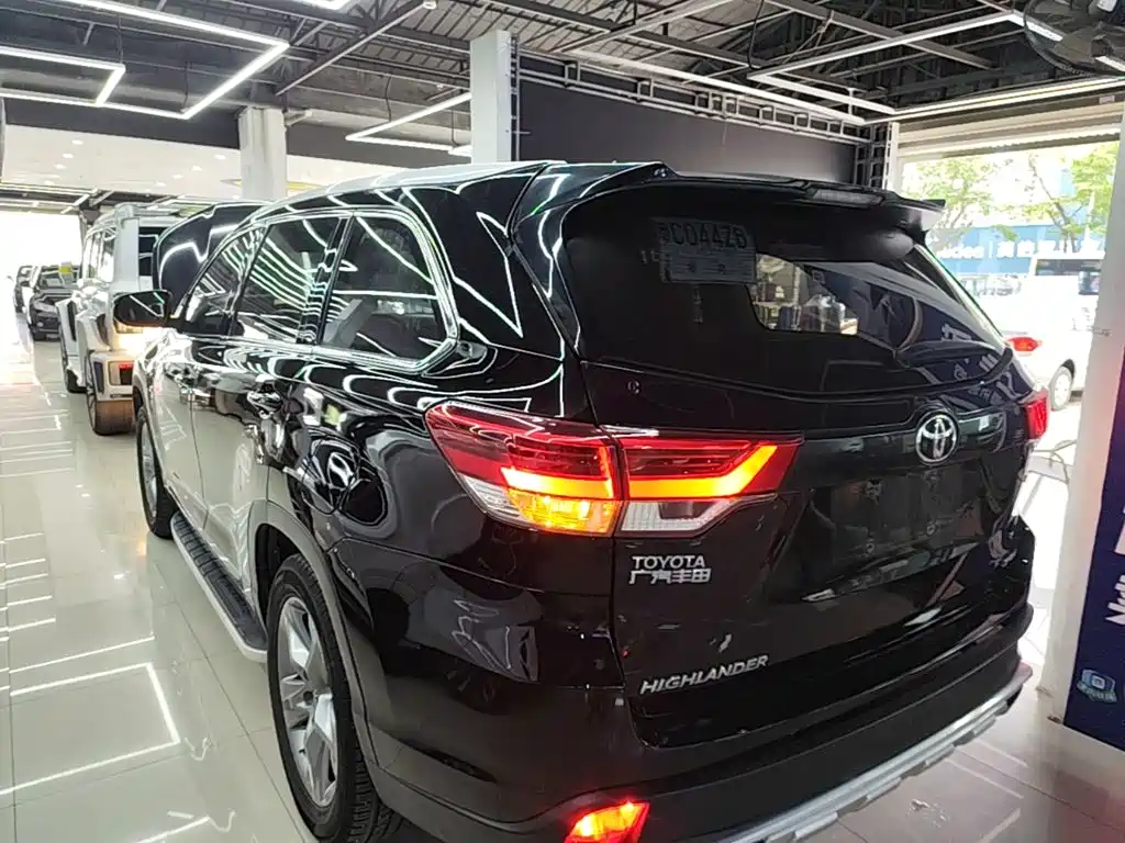 Toyota Highlander — миниатюра 5