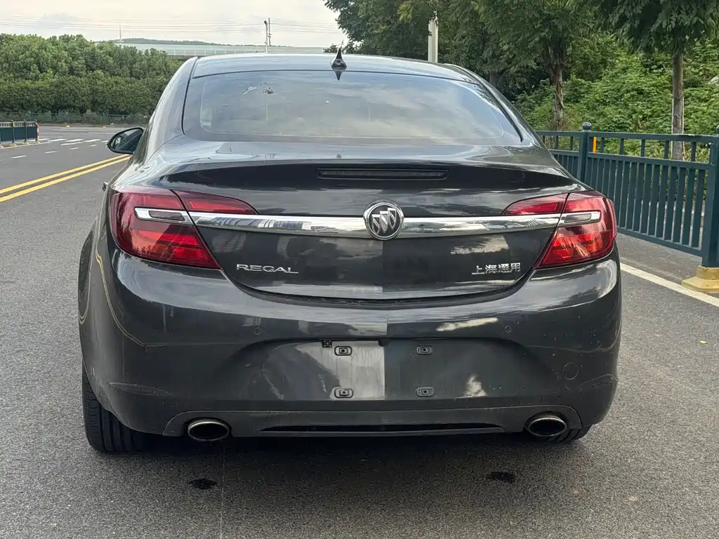 Buick Regal — миниатюра 8