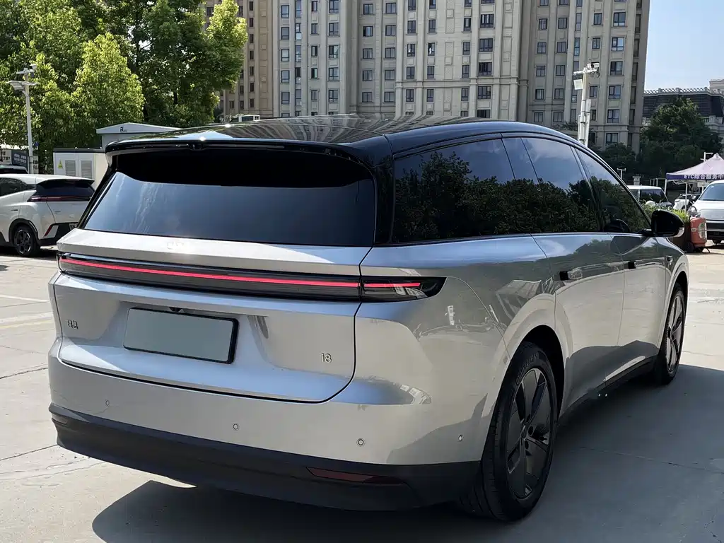 Li Auto Идеальный I8 — миниатюра 5