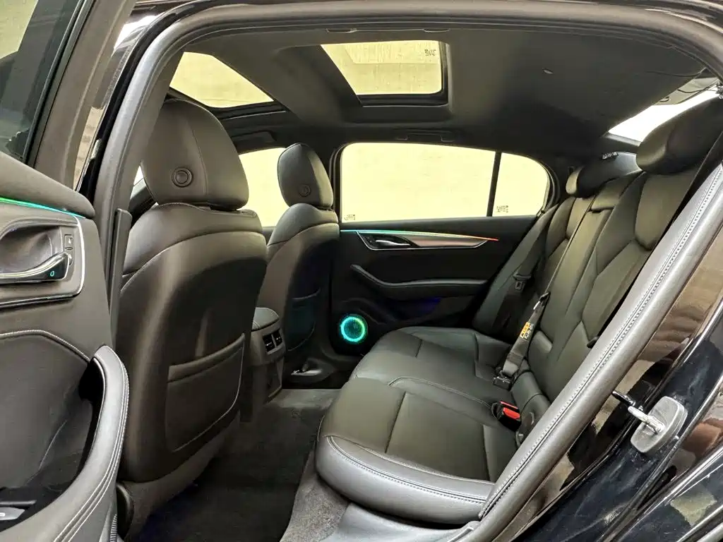 Cadillac CT5 — миниатюра 10