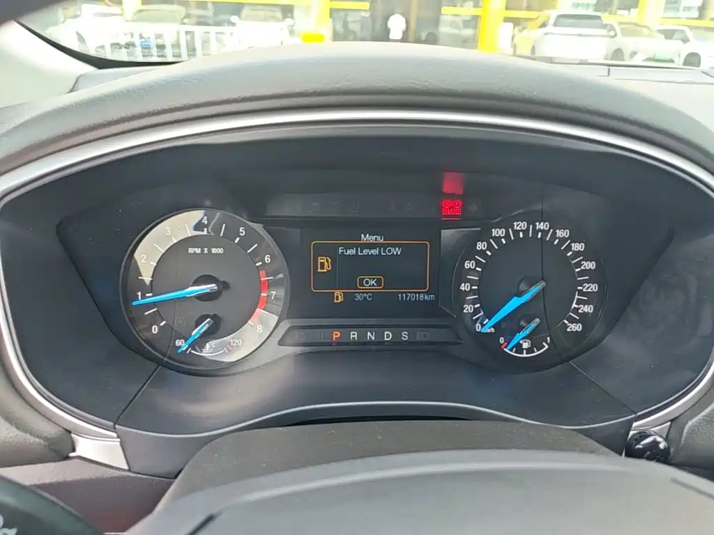Ford Mondeo — миниатюра 12