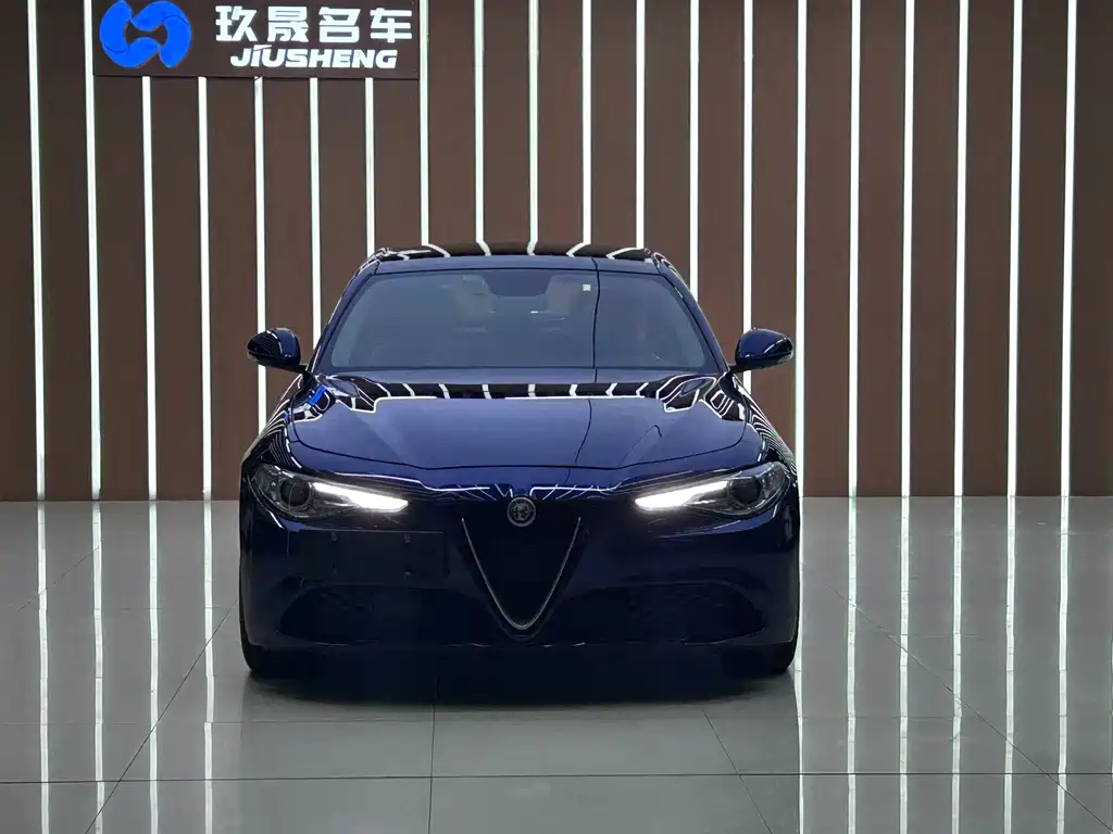 Alfa Romeo Giulia — миниатюра 3