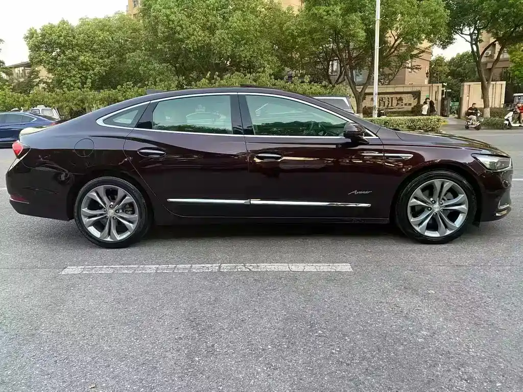 Buick LaCrosse — миниатюра 6