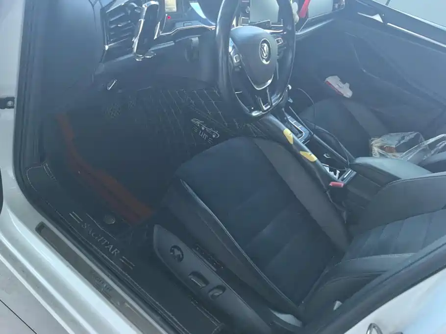 Volkswagen Sagitar — миниатюра 9