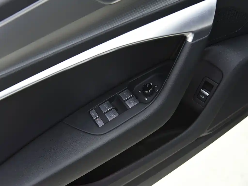 Audi A6L — миниатюра 14