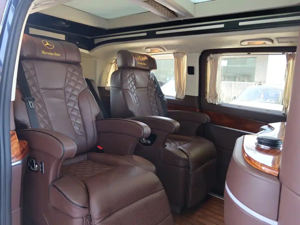 Mercedes-Benz V-Class — миниатюра 11