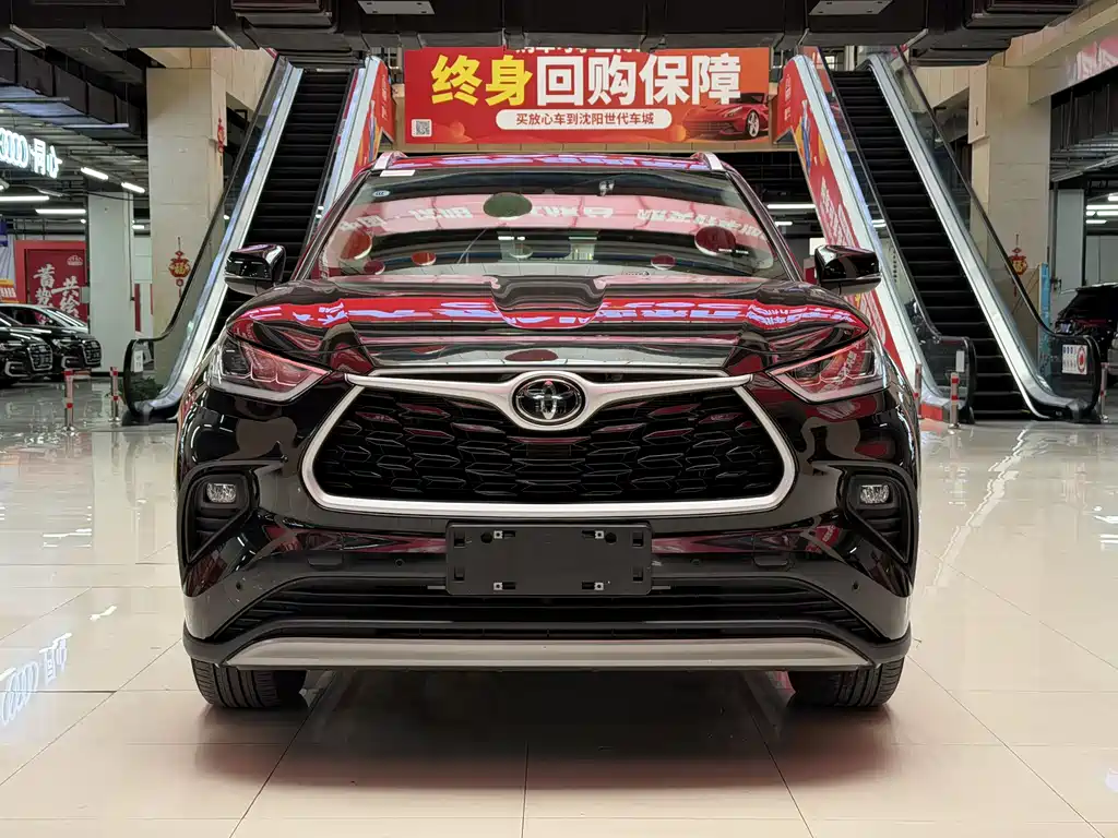 Toyota Highlander 2022 380T 7 мест