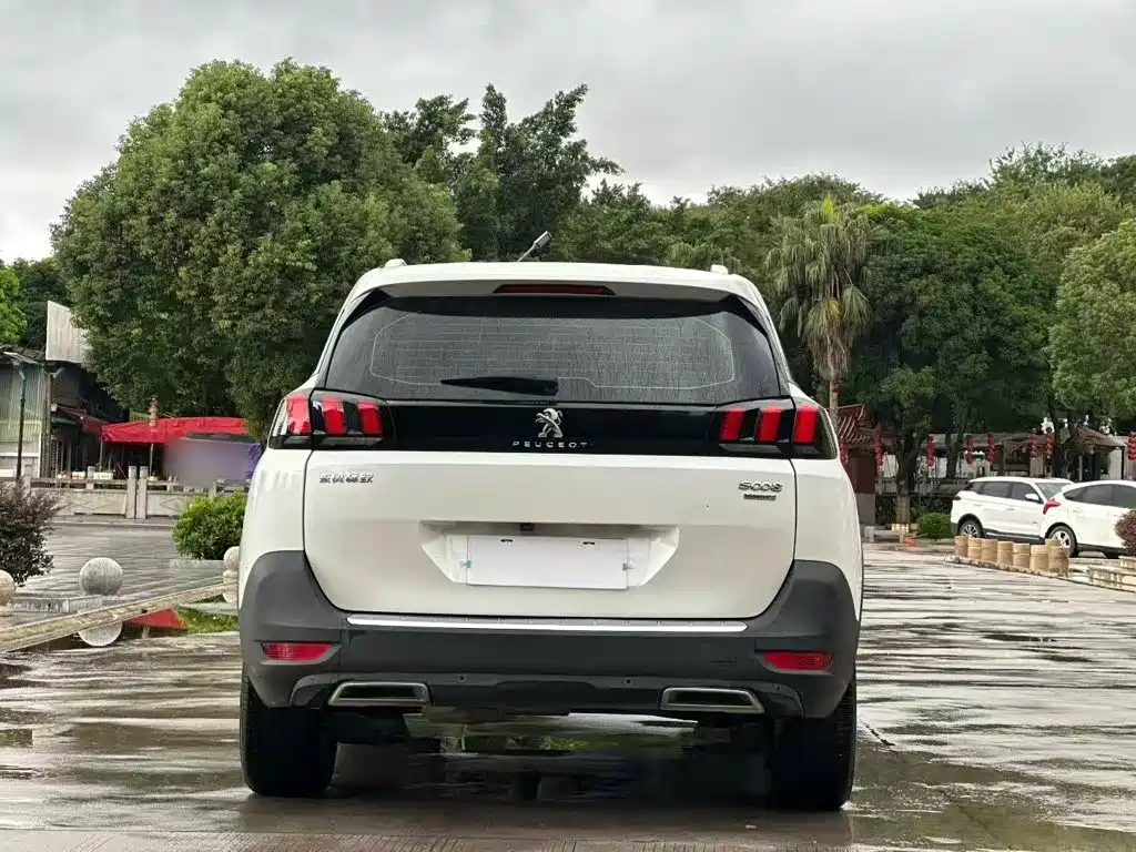Peugeot 5008 — миниатюра 6