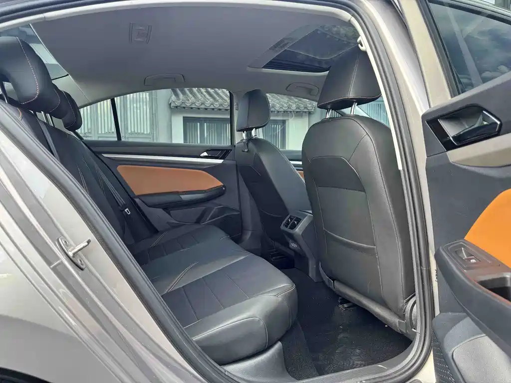 Volkswagen Bora — миниатюра 10