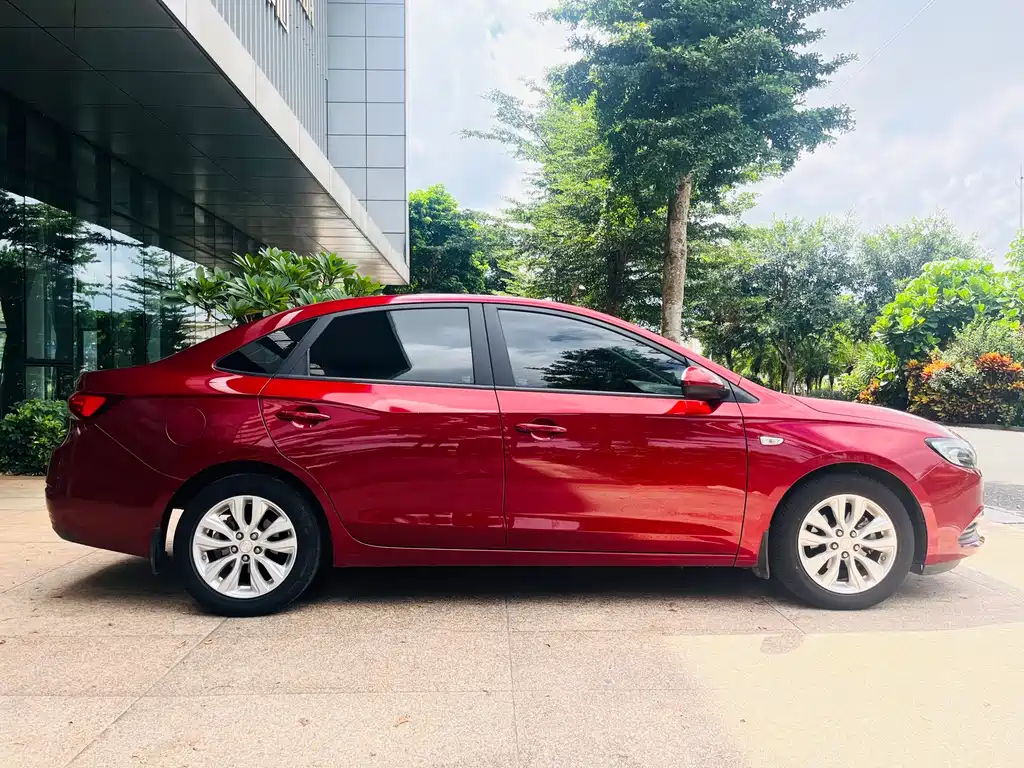 Buick Excelle — миниатюра 4