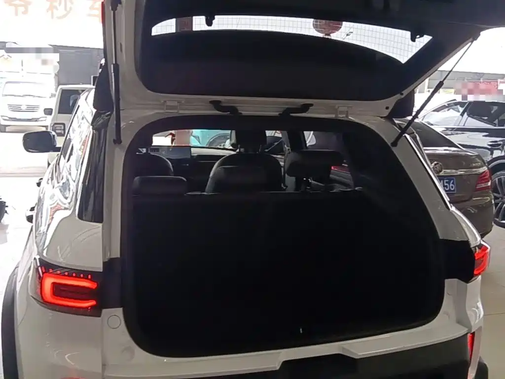Geely Cowboy — миниатюра 19