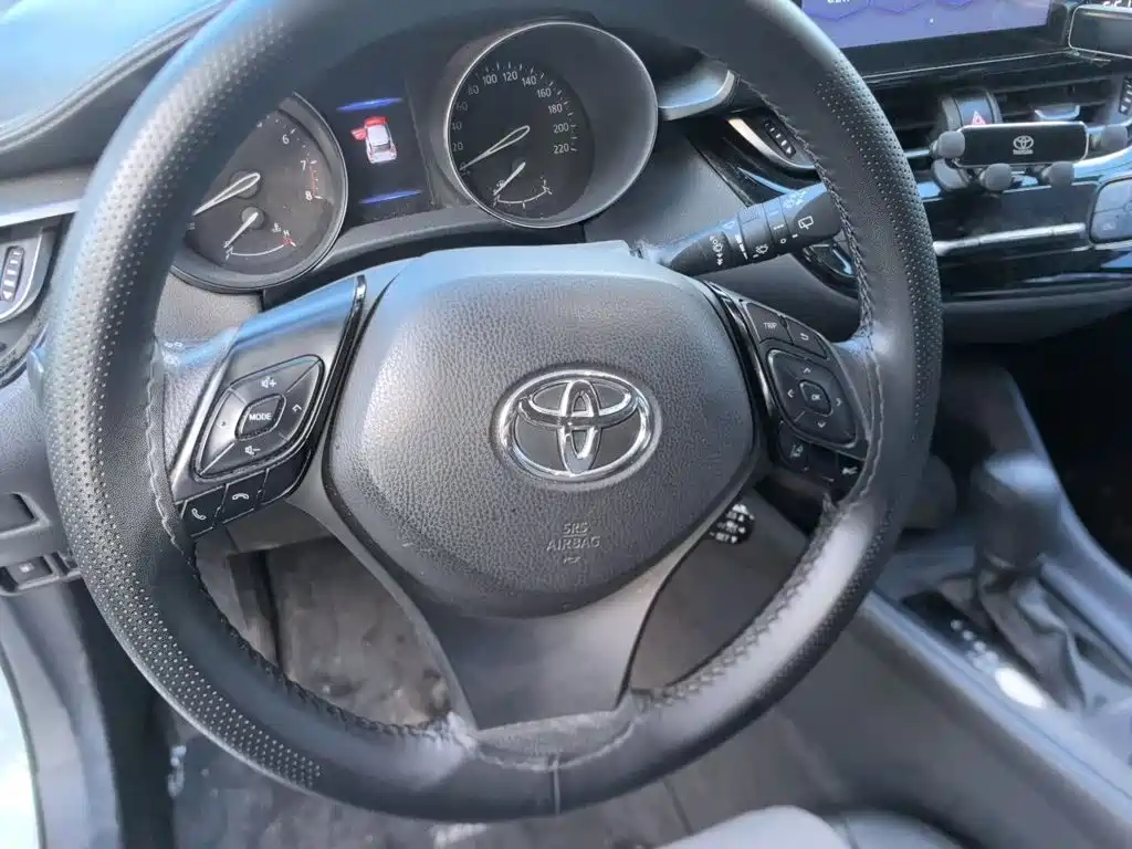 Toyota IZOA — миниатюра 3