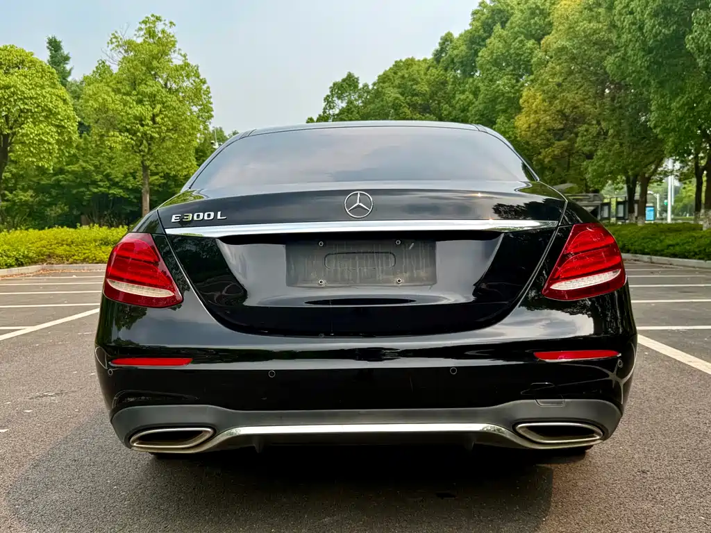 Mercedes-Benz E-Class E 2019 E 200 L Sport