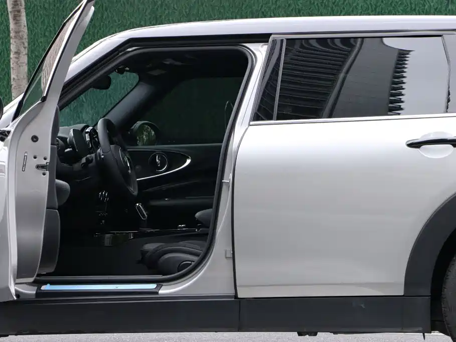 MINI Mini Clubman — миниатюра 19