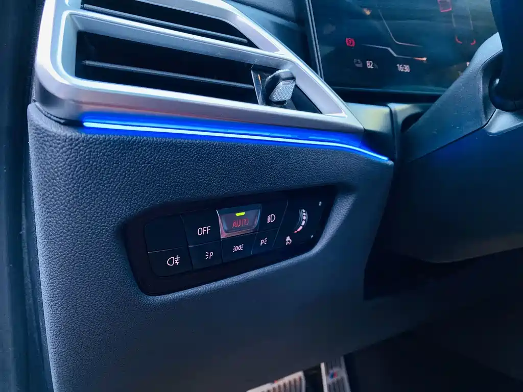 BMW i3 — миниатюра 11