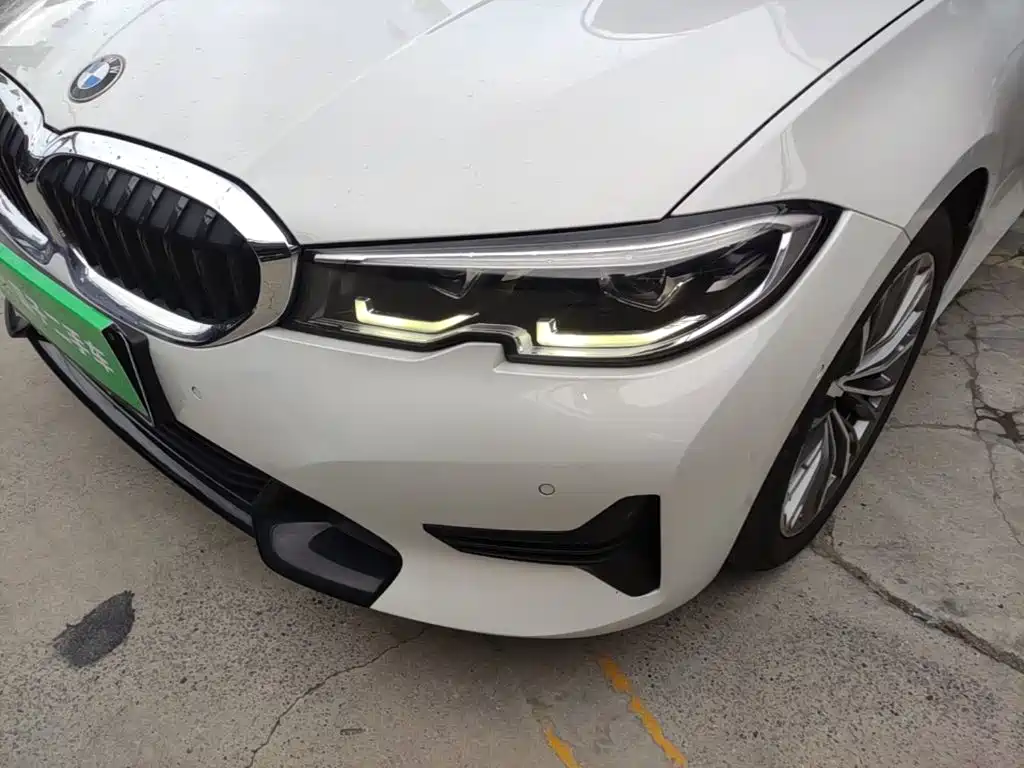 BMW 3 Series — миниатюра 24
