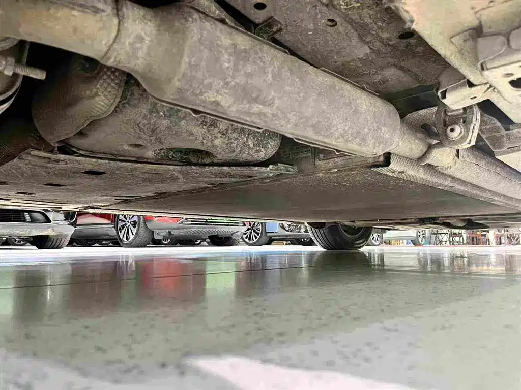 BYD Xia — миниатюра 31