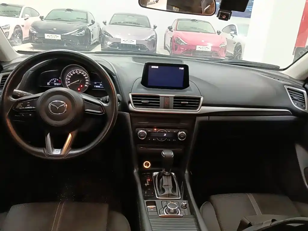 Mazda 3 Axela — миниатюра 6