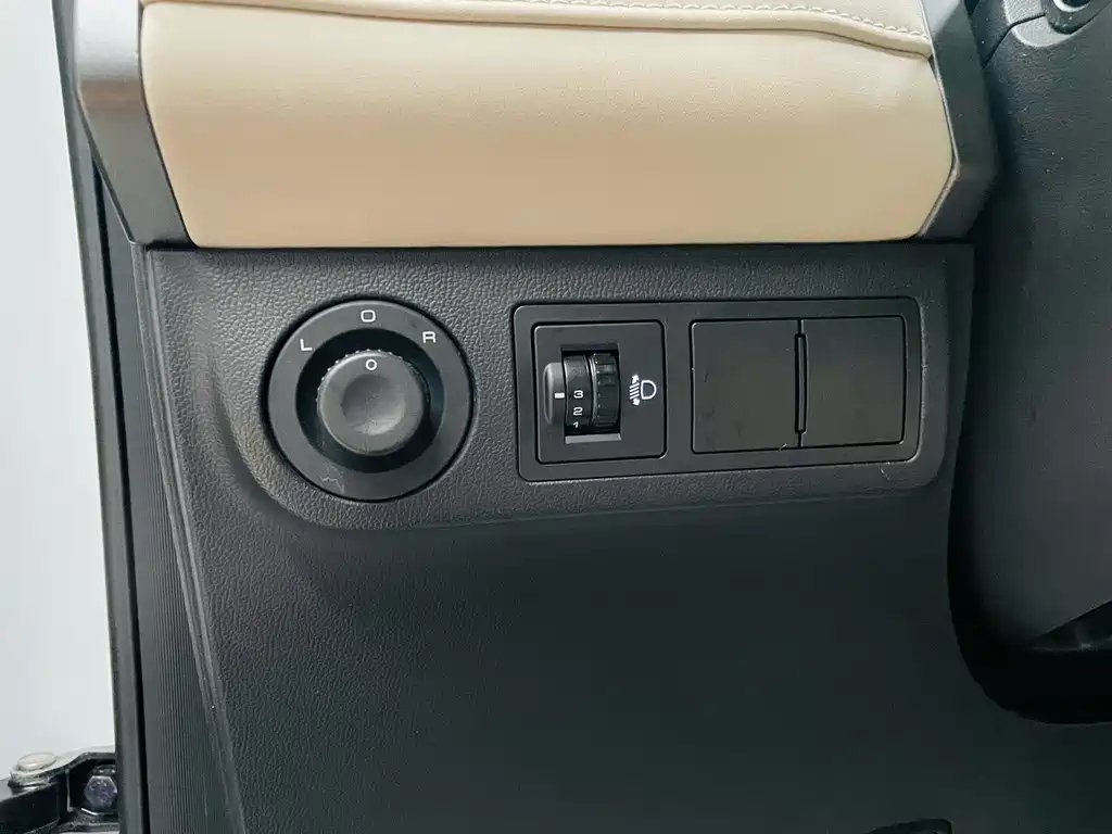 Baojun Yueye — миниатюра 15