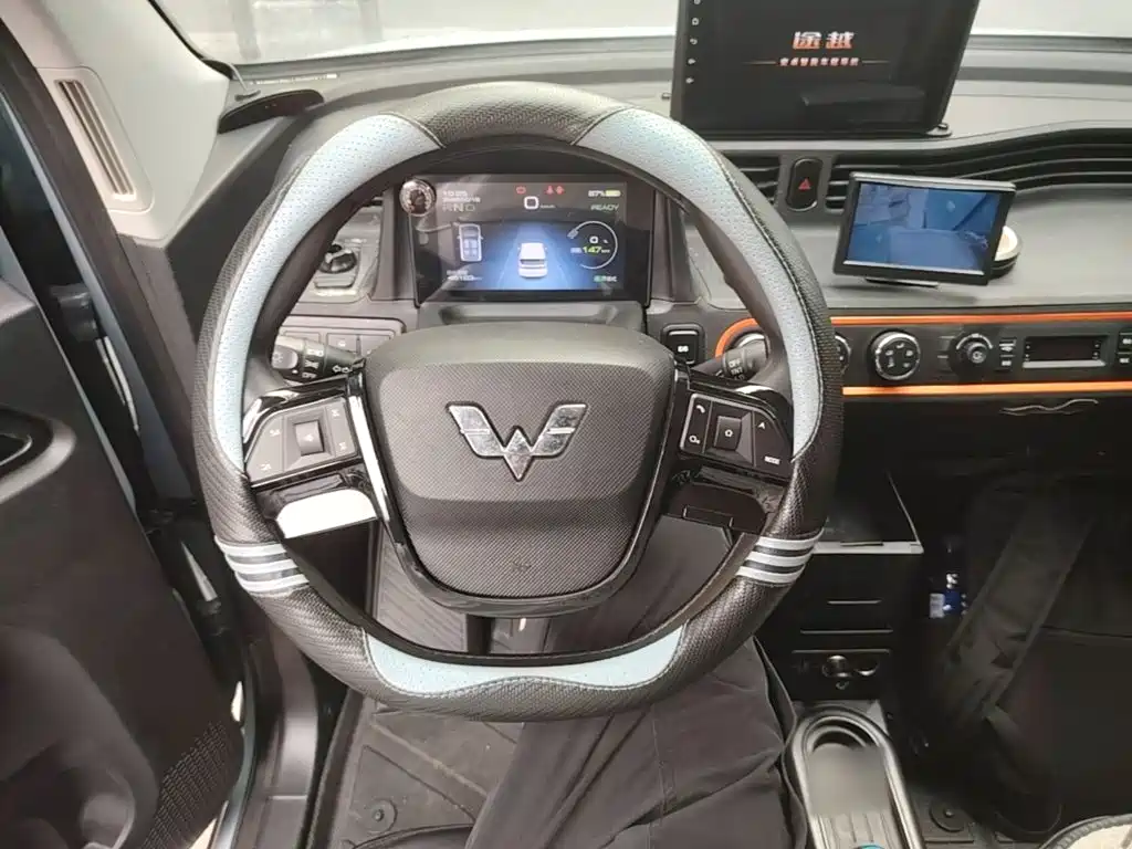 Wuling MINIEV — миниатюра 11
