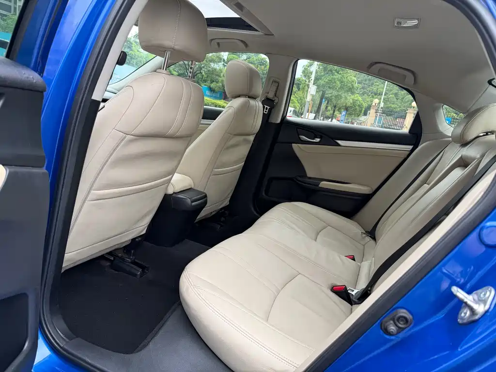 Honda Civic 2016 220TURBO CVT Luxury