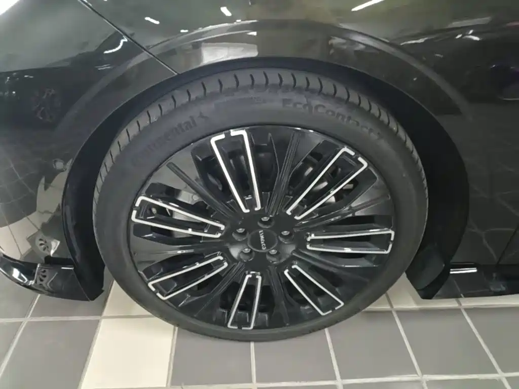Lynk & Co 10 — миниатюра 23