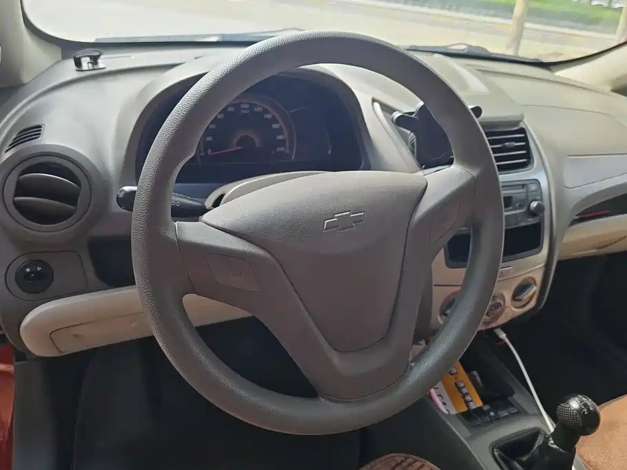 Chevrolet Sail — миниатюра 15