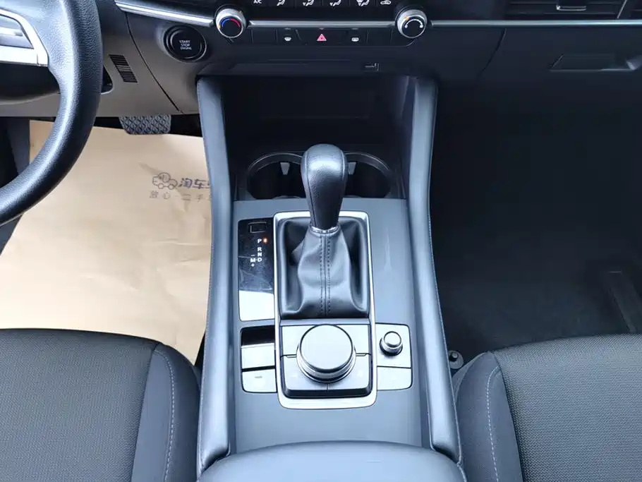 Mazda 3 Axela — миниатюра 16