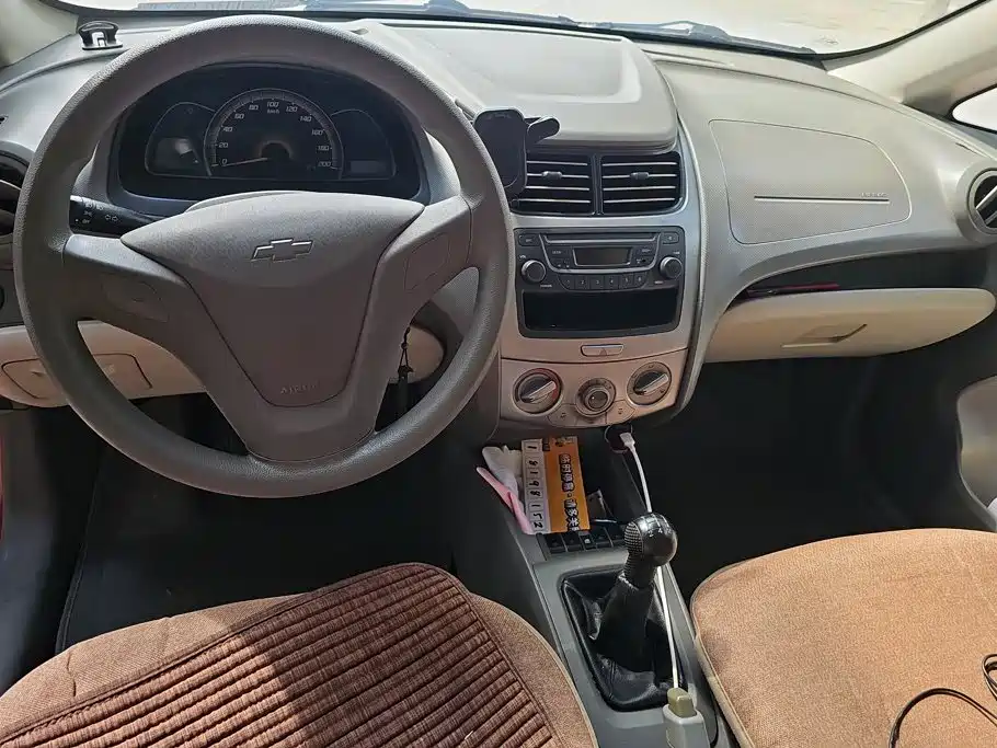 Chevrolet Sail — миниатюра 12