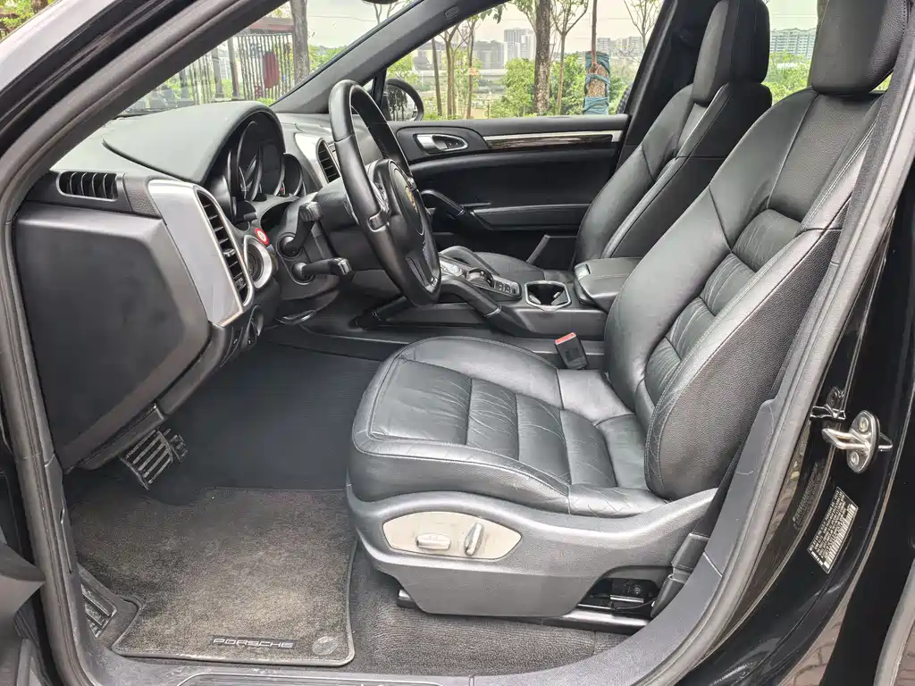 Porsche Cayenne 2012 3.6L