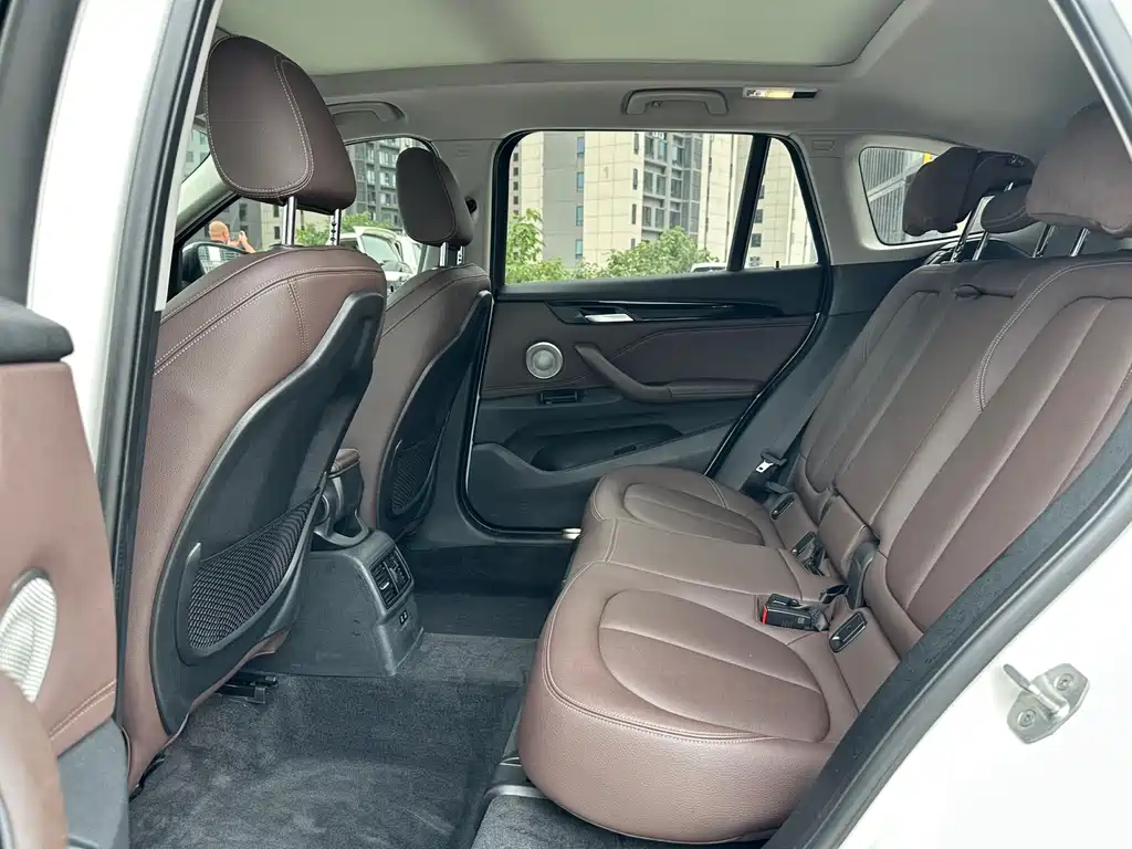 BMW X1 2021 sDrive20Li Premium